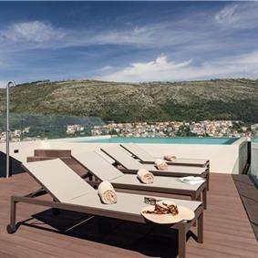 6 Bedroom Villa with Heated Infinity Pool and Sea Views in Dubrovnik, Sleeps 12
